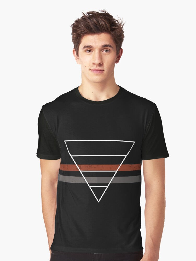 Black piramide Chest Stripe Graphic Shirt T Shirt Clean Design