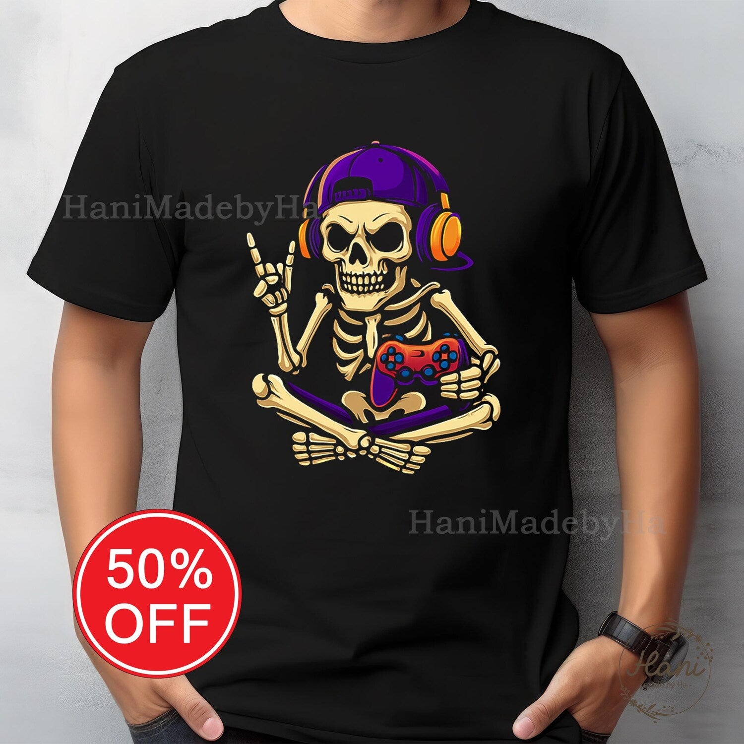 Halloween Skeleton Gamer T-Shirt for Teenage Boys - Video Game & Spooky Fun - Gift for Grandson, Gamer Lover, Halloween Costume