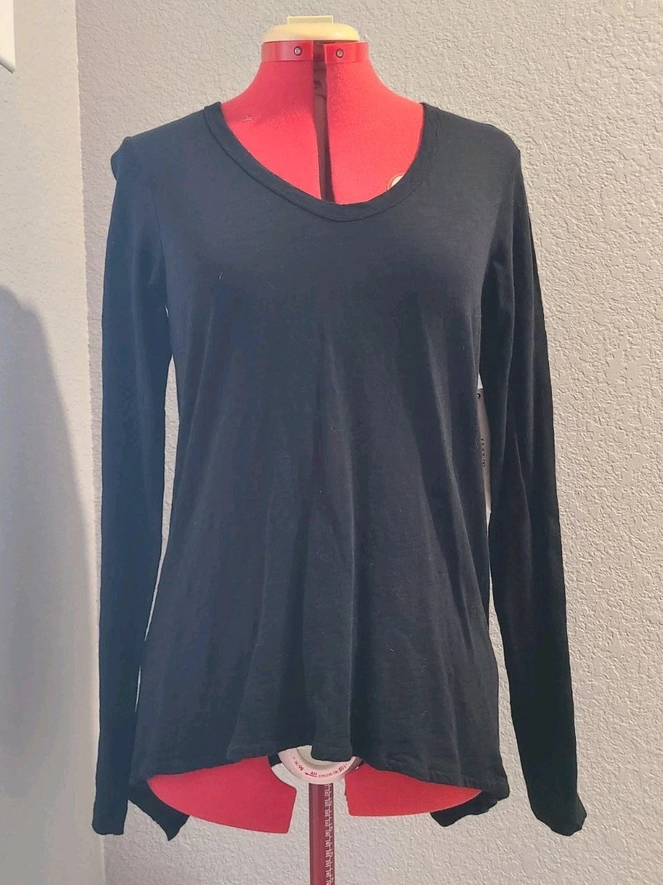 Wilt Black Long Sleeve Asymmetrical Hem T Shirt Size S T-Shirt | High-Quality Print | Popular Graphic Edition