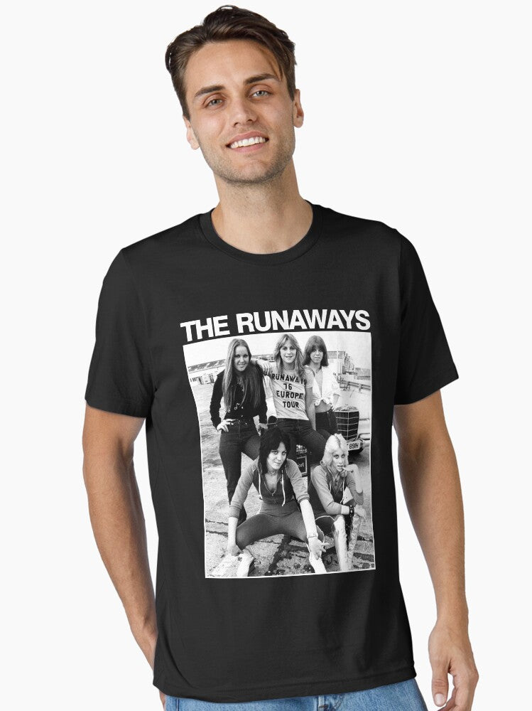 THE RUNAWAYS Essential T Shirt T Shirt Clean Design