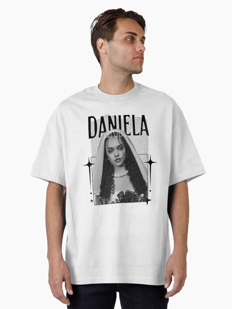 KATEYE Daniela Kpop Y2K Group Scrapbook Collage Cozy Y2K Vintage Design Oversized T-Shirt