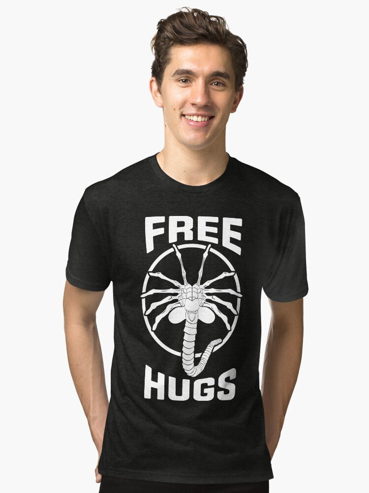 Free Facehugger Hugs Tri blend T Shirt T Shirt Trending US Best Seller Look
